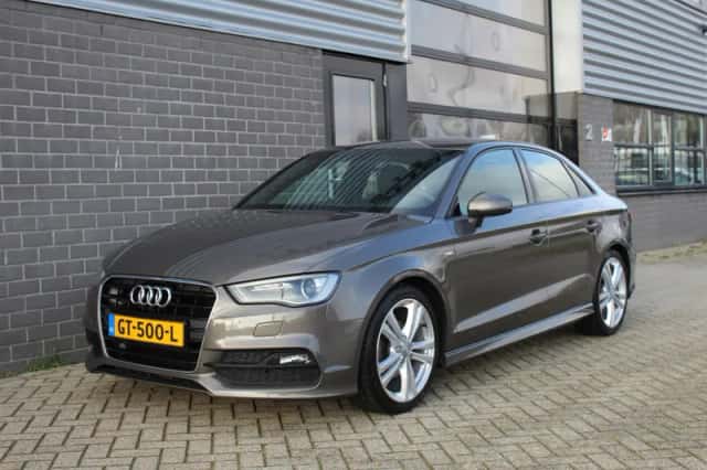 Audi A3 (2015) thumbnail 5