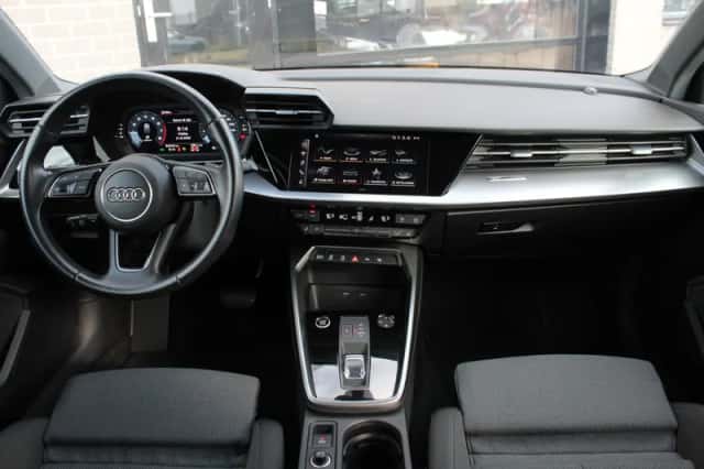 Audi A3 (2021) thumbnail 2