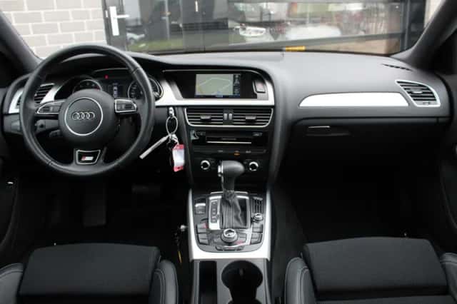 Audi A4 (2015) thumbnail 3