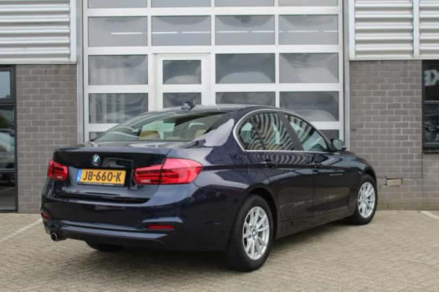 BMW 3-Serie (2016) thumbnail 4