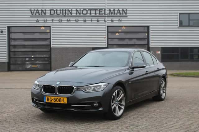 BMW 3-Serie (2017) thumbnail 2