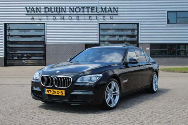 BMW 7-Serie (2012) thumbnail 2