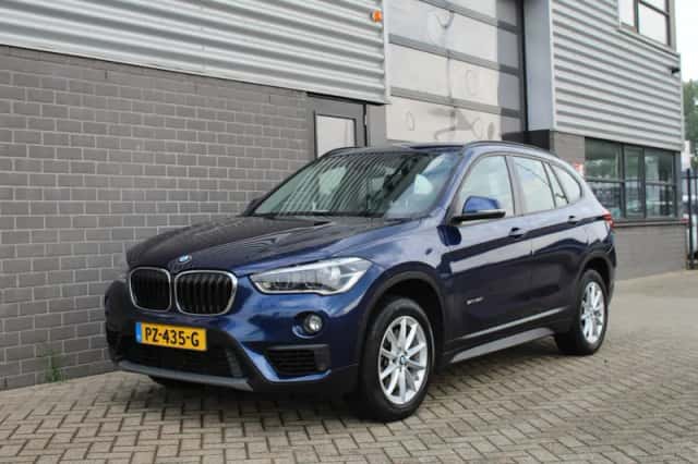 BMW X1 (2017) thumbnail 5
