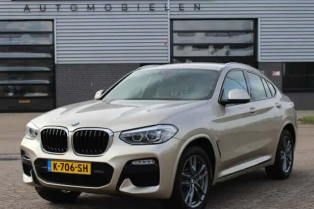 BMW X4 (2019) thumbnail 1