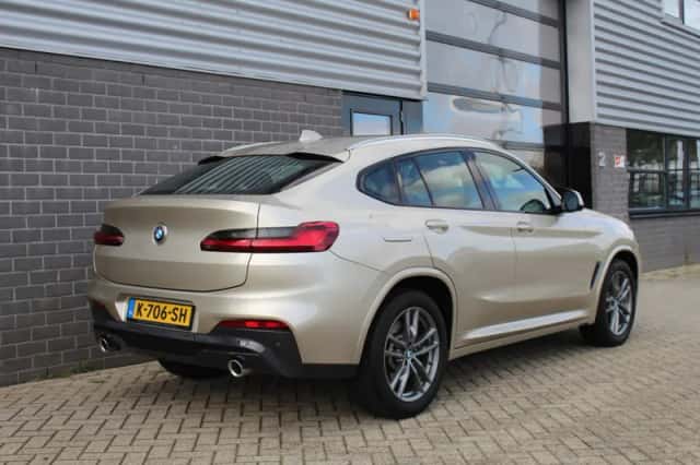 BMW X4 (2019) thumbnail 6