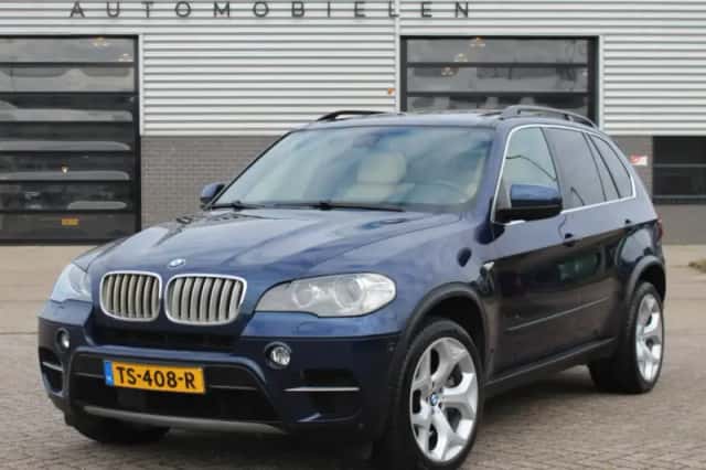 BMW X5 (2011) thumbnail 1