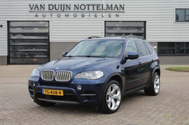 BMW X5 (2011) thumbnail 2