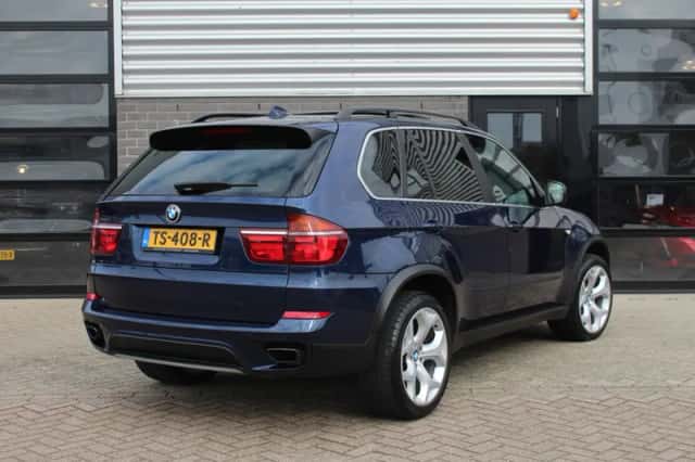 BMW X5 (2011) thumbnail 4