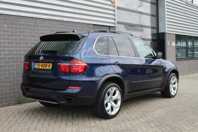 BMW X5 (2011) thumbnail 6