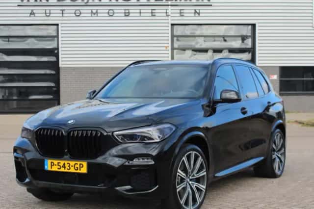 BMW X5 (2021) thumbnail 1