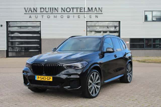 BMW X5 (2021) thumbnail 2