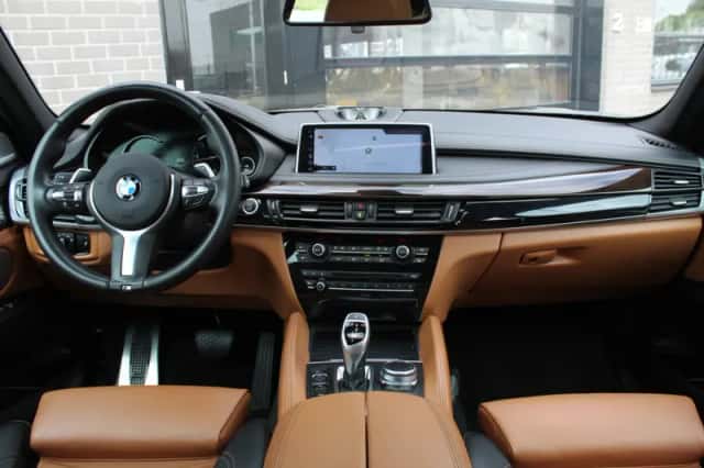 BMW X6 (2017) thumbnail 3