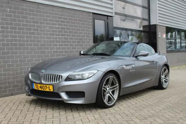 BMW Z4 (2010) thumbnail 5
