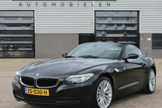 BMW Z4 (2010) thumbnail 1