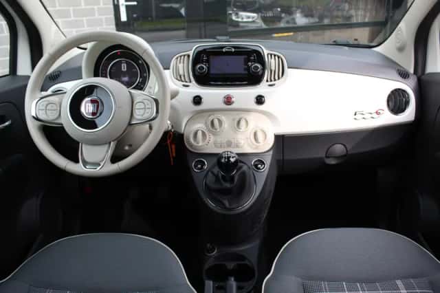 Fiat 500C (2017) thumbnail 3