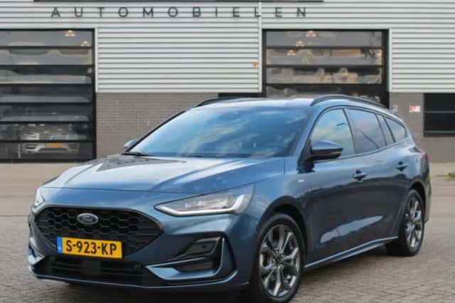 Ford Focus (2023) thumbnail 1
