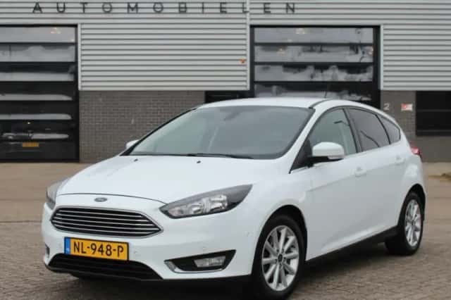 Ford Focus (2017) thumbnail 1