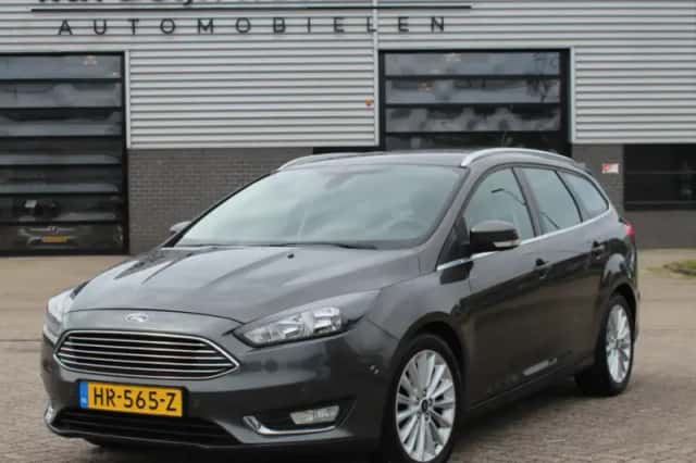 Ford Focus (2015) thumbnail 1