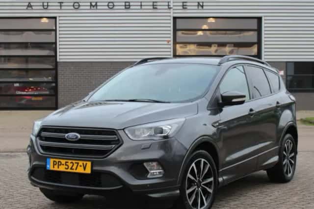 Ford Kuga (2017) thumbnail 1