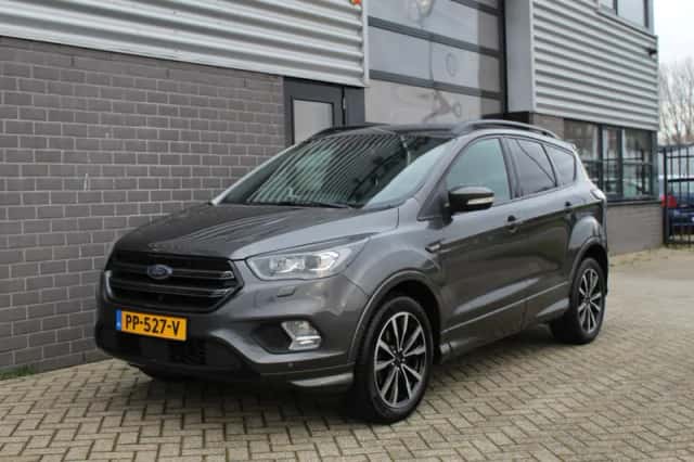 Ford Kuga (2017) thumbnail 5