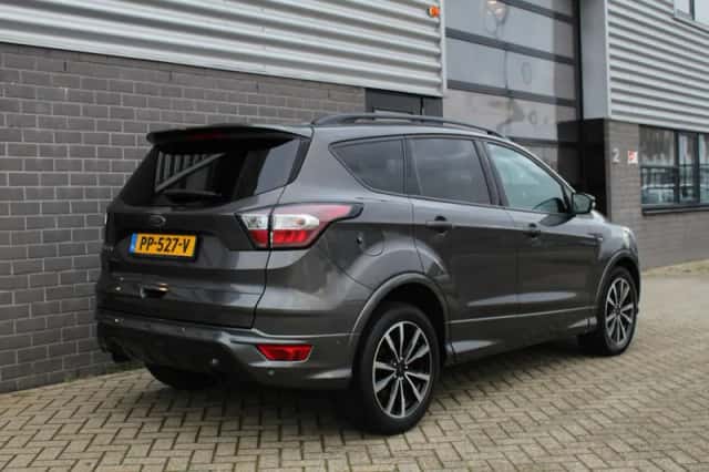 Ford Kuga (2017) thumbnail 6