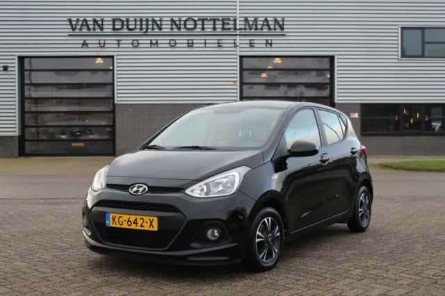 Hyundai i10 (2017) thumbnail 2