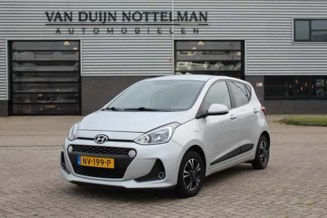 Hyundai i10 (2017) thumbnail 2