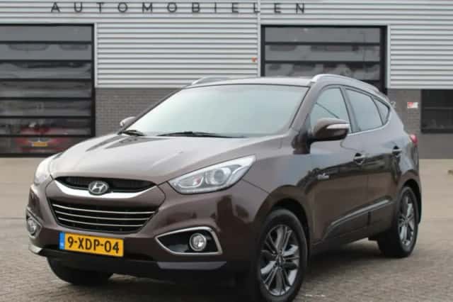 Hyundai ix35 (2015) thumbnail 1