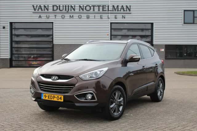 Hyundai ix35 (2015) thumbnail 2