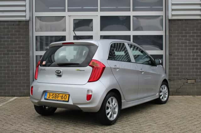 Kia Picanto (2013) thumbnail 4