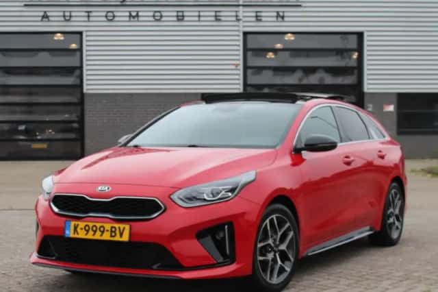Kia Proceed (2020) thumbnail 1