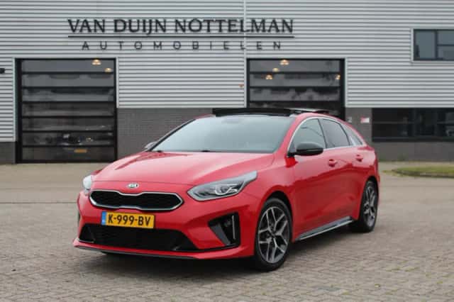 Kia Proceed (2020) thumbnail 2