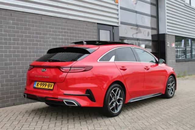 Kia Proceed (2020) thumbnail 6