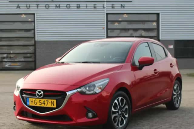 Mazda 2 (2015) thumbnail 1