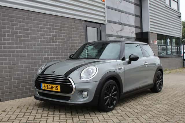 MINI Cooper (2015) thumbnail 5