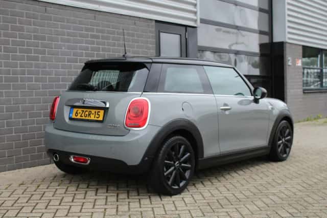 MINI Cooper (2015) thumbnail 6
