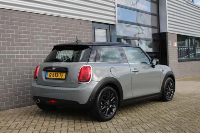 MINI Cooper (2019) thumbnail 5