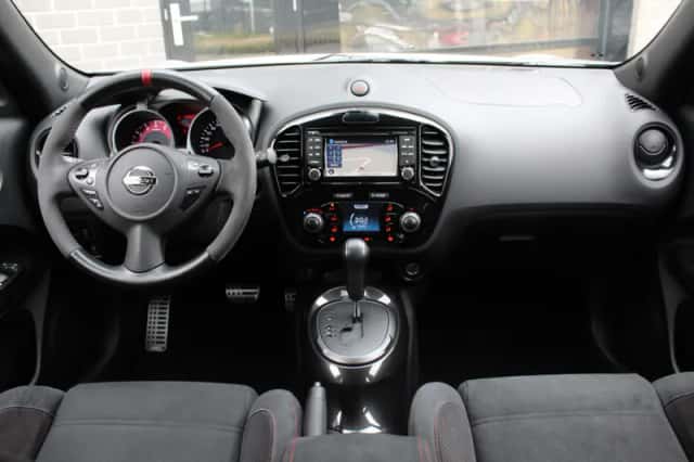 Nissan Juke (2013) thumbnail 3