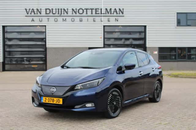 Nissan Leaf (2024) thumbnail 2