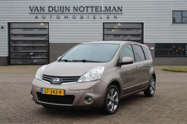 Nissan Note (2010) thumbnail 2