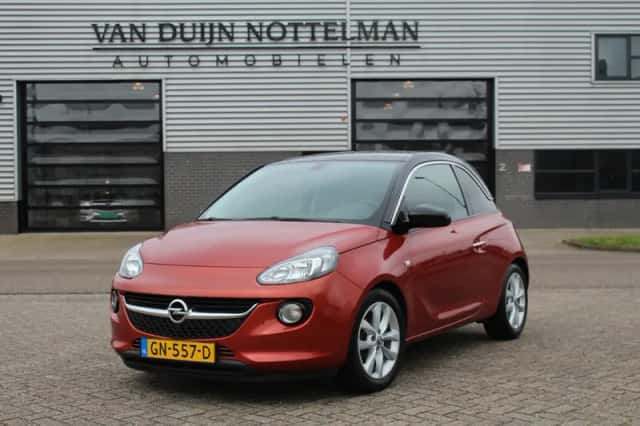 Opel Adam (2015) thumbnail 2