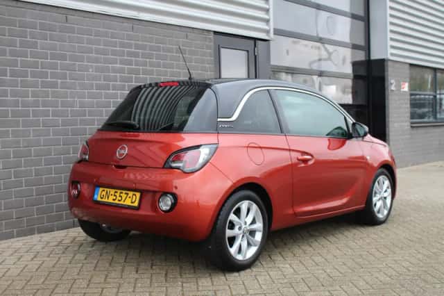 Opel Adam (2015) thumbnail 6