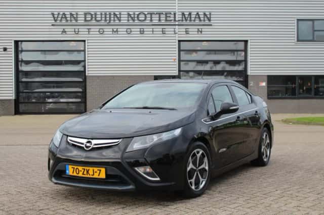 Opel Ampera (2012) thumbnail 2