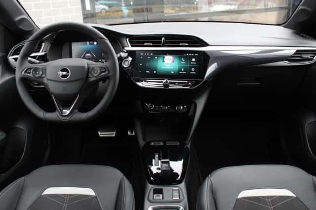 Opel Corsa (2024) thumbnail 3