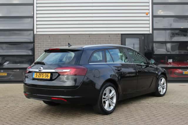 Opel Insignia (2015) thumbnail 4