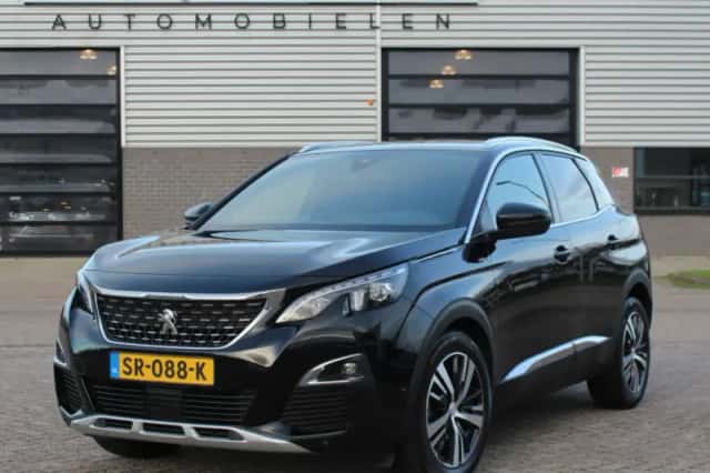 Peugeot 3008 (2018) thumbnail 1