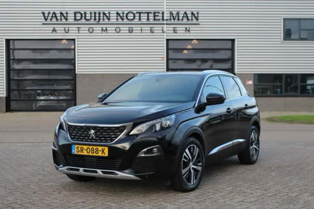 Peugeot 3008 (2018) thumbnail 2