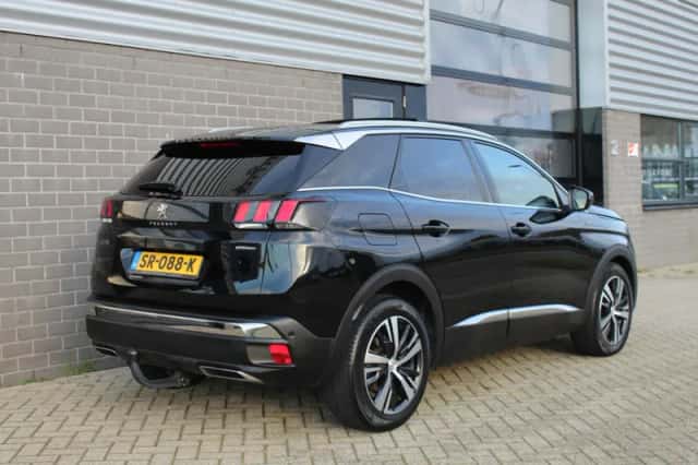 Peugeot 3008 (2018) thumbnail 6