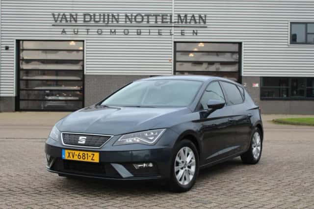 SEAT Leon (2019) thumbnail 2