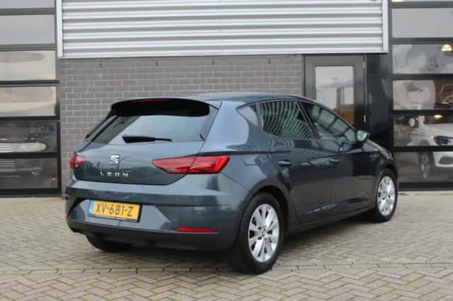 SEAT Leon (2019) thumbnail 4